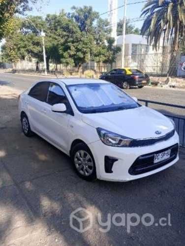 Kia soluto muy buen estado