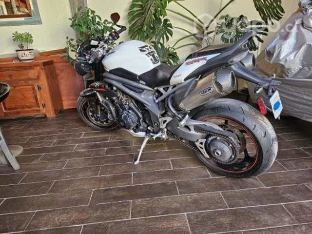 Triumph, Speed Triple 1050 cc