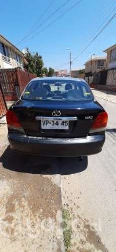 Vendo toyota yaris ecco año 2003
