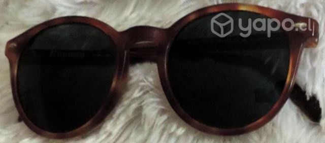 Lentes Kupuna Hechos en Italia