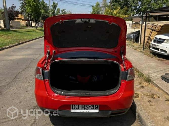Se vende mazda