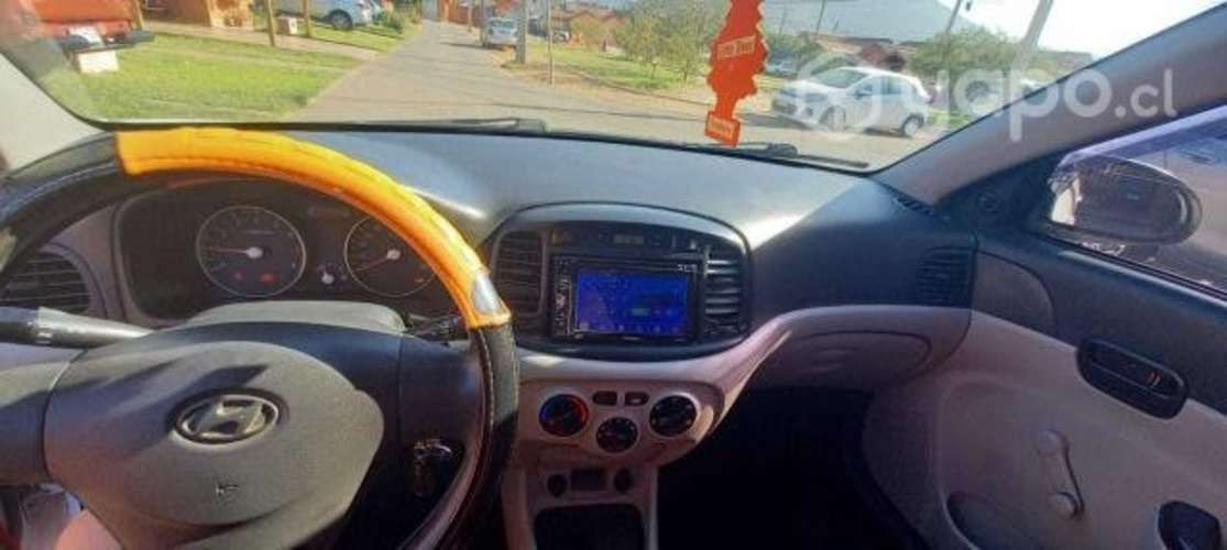 Hyundai accent 2008