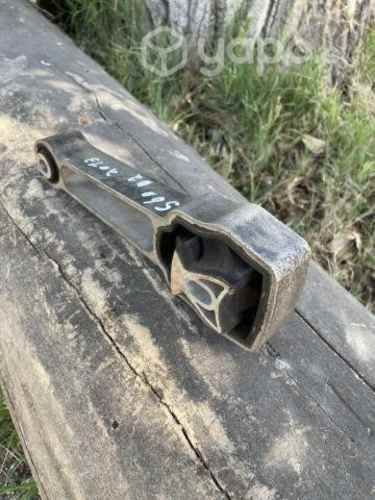 Soporte motor volvo s60 repuesto