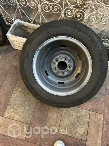 Llanta acero 16" nueva con neumáticos usado