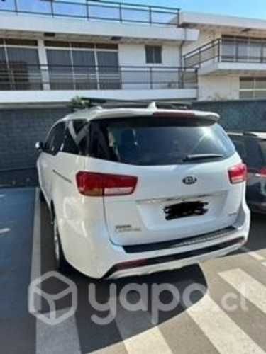 Kia motors grand carnival 2017