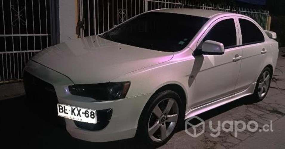 Mitsubishi Lancer RS