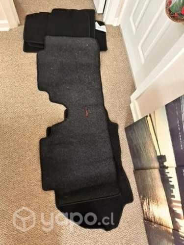 Piso alfombra de camioneta Toyota RAV originales