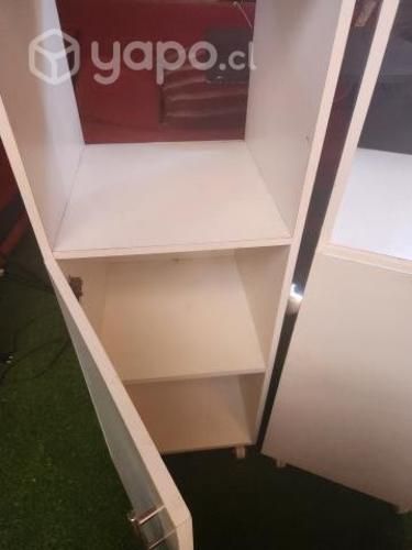 Mueble de apoyo para barberos