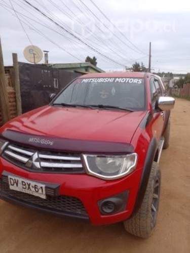 Vendo camioneta Mitsubishi L200 katana
