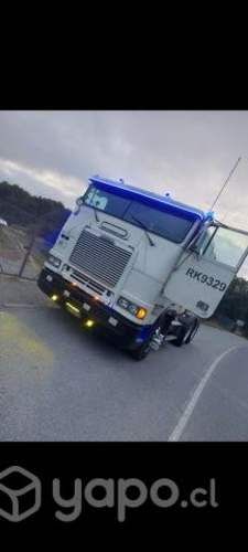 Freightliner FLB camion en excelentes condiciones