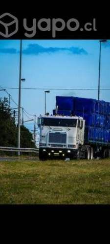 Freightliner FLB camion en excelentes condiciones