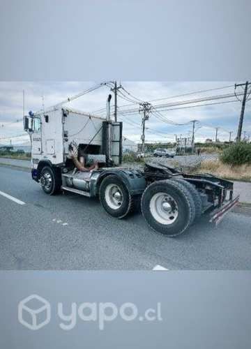 Freightliner FLB camion en excelentes condiciones