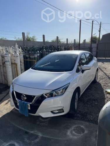Nissan versa 2020