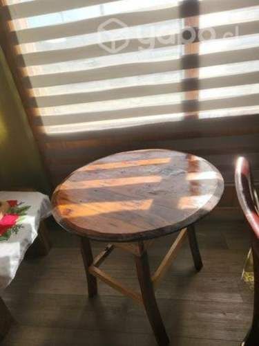 Mesa en madera de alerce