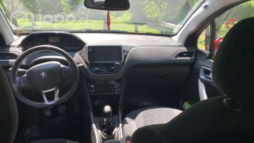 Vendo mi auto peugeot 2008 2017