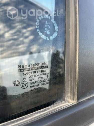 Camioneta Ram modelo big horn impecable