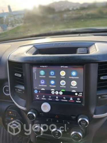 Camioneta Ram modelo big horn impecable