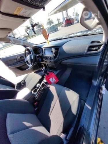 Mitsubishi l200 2021