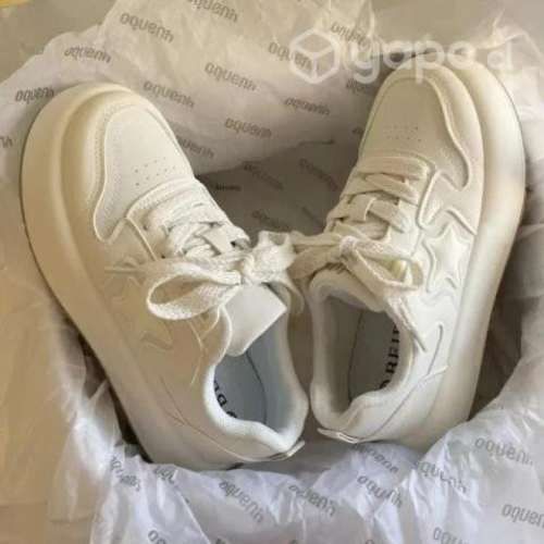 Zapatillas blancas