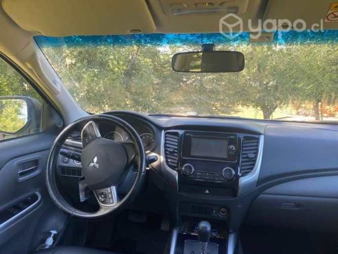 Mitsubishi l200 dakar top de linea 2017