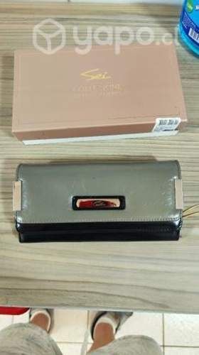 Billetera marca Sei nueva, de cuero, con caja