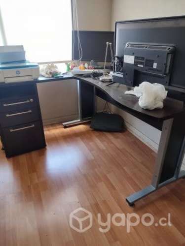 Escritorio esquinero