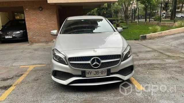 Mercedes Benz A200