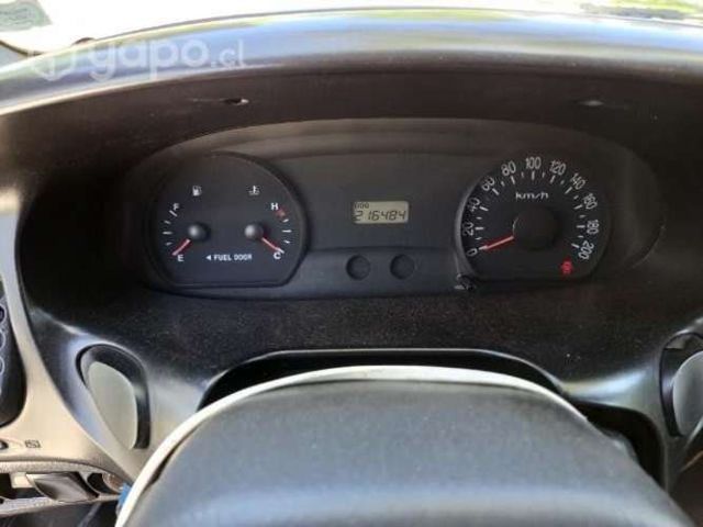 Furgon de carga Hyudai H1, papeles 2024 al día