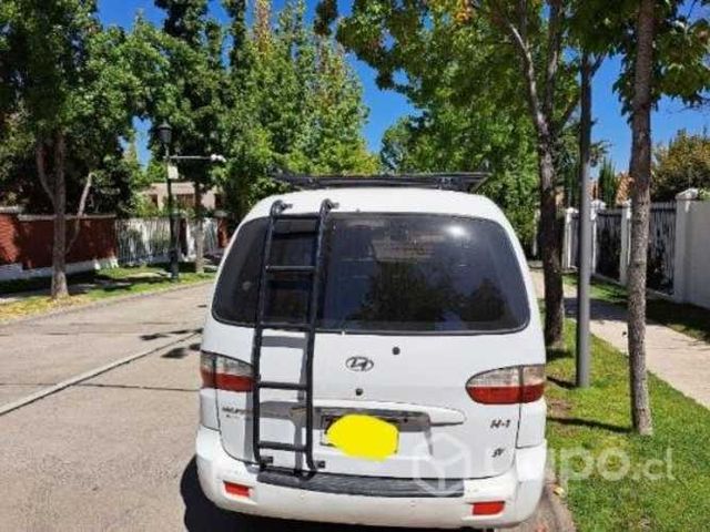 Furgon de carga Hyudai H1, papeles 2024 al día