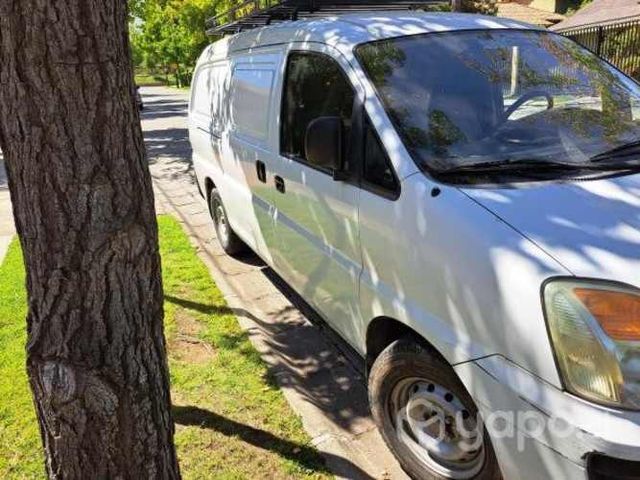 Furgon de carga Hyudai H1, papeles 2024 al día