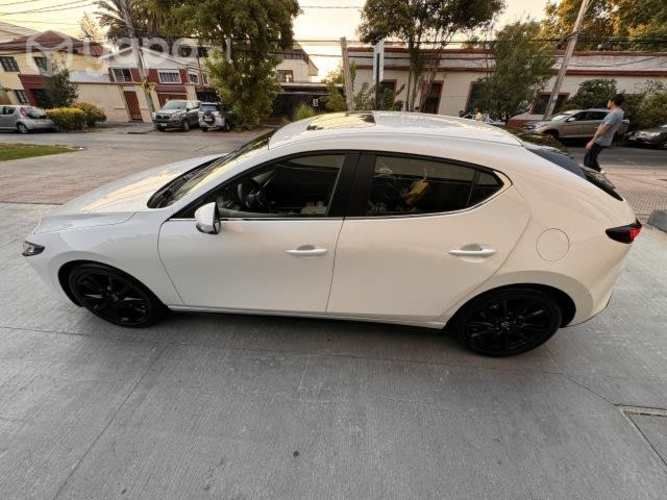 Vendo Mazda 3 Sport CORE 2.0 AT, único dueño
