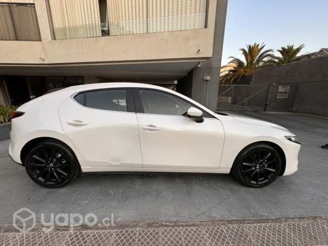 Vendo Mazda 3 Sport CORE 2.0 AT, único dueño