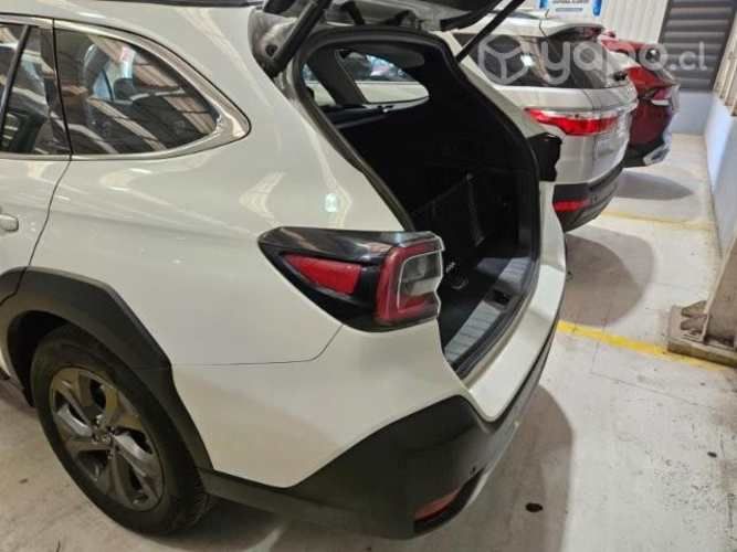 Subatu Outback CVT 2.5 Dynamic 2022 único dueño