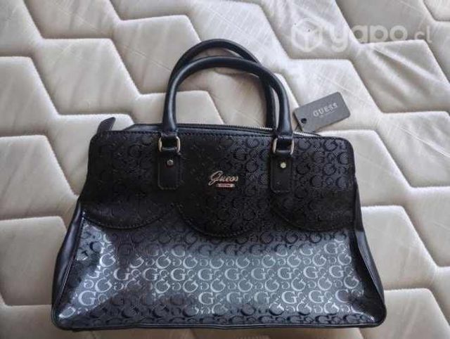 Vendo cartera Guess nueva