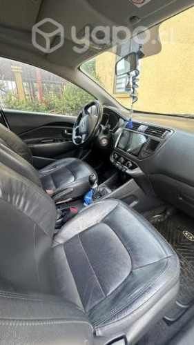 Vendo excelente rio 5 EX sport 1.4