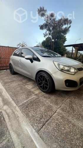 Vendo excelente rio 5 EX sport 1.4