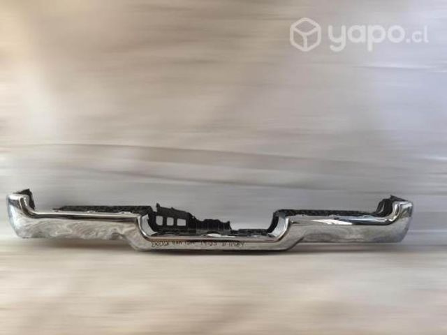 Parachoque trasero Dodge Ram 1500 2019 2023
