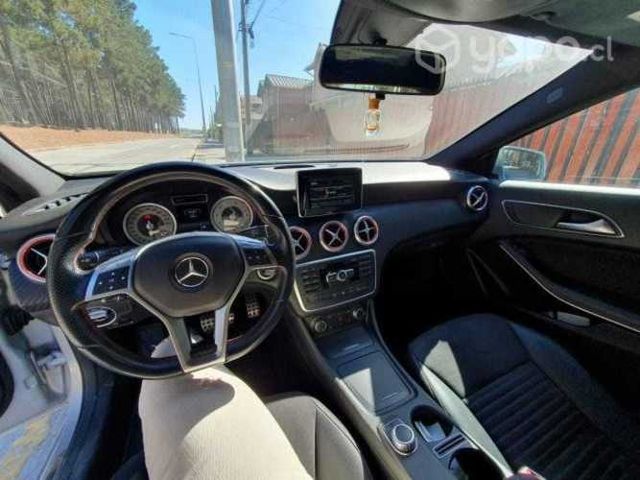 Mercedes benz a200 2015