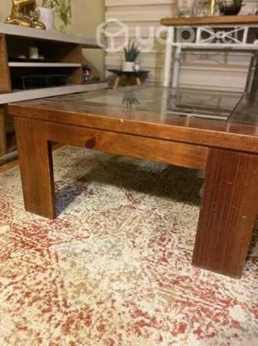Mesa de centro madera y cubierta de vidrio
