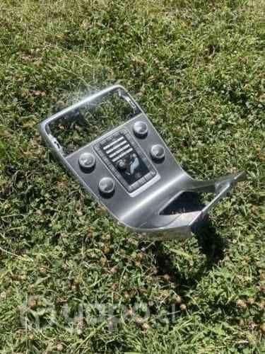 Panel central repuesto volvo