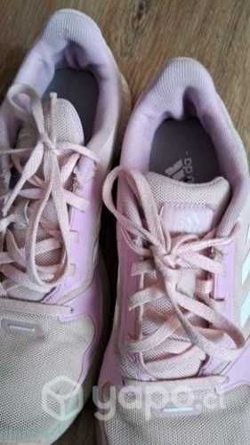 Zapatillas de mujer marca Adidas