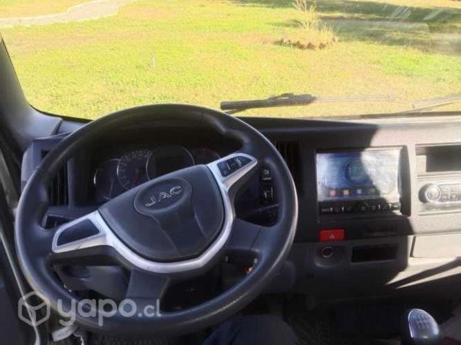 Camion jac hurban 1040