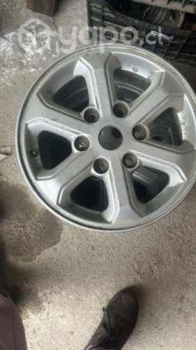 Llanta mitsubishi l200