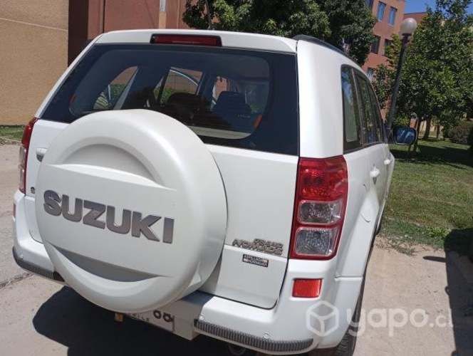 Vendo camioneta Suzuki Gran Nomade año 2010