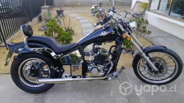 Regal Raptor modelo Spyder año 2022