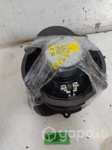 Par Parlantes (LRR100) Land Rover Range Rover 3.0