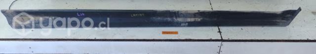 Moldura Exterior Zocalo Izq (LRF185) Rover Freelan