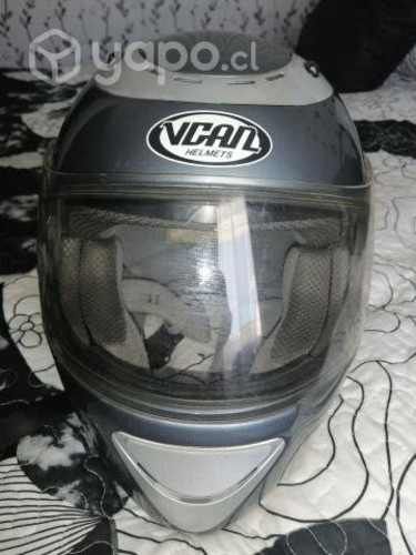 Casco para moto hombre.