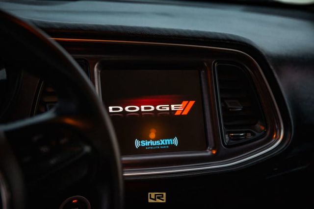 Dodge challenger 2015 SXT varios extras +