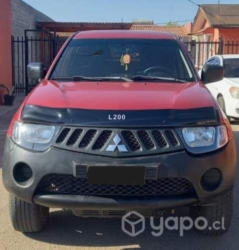 Mitsubishi l200 2008